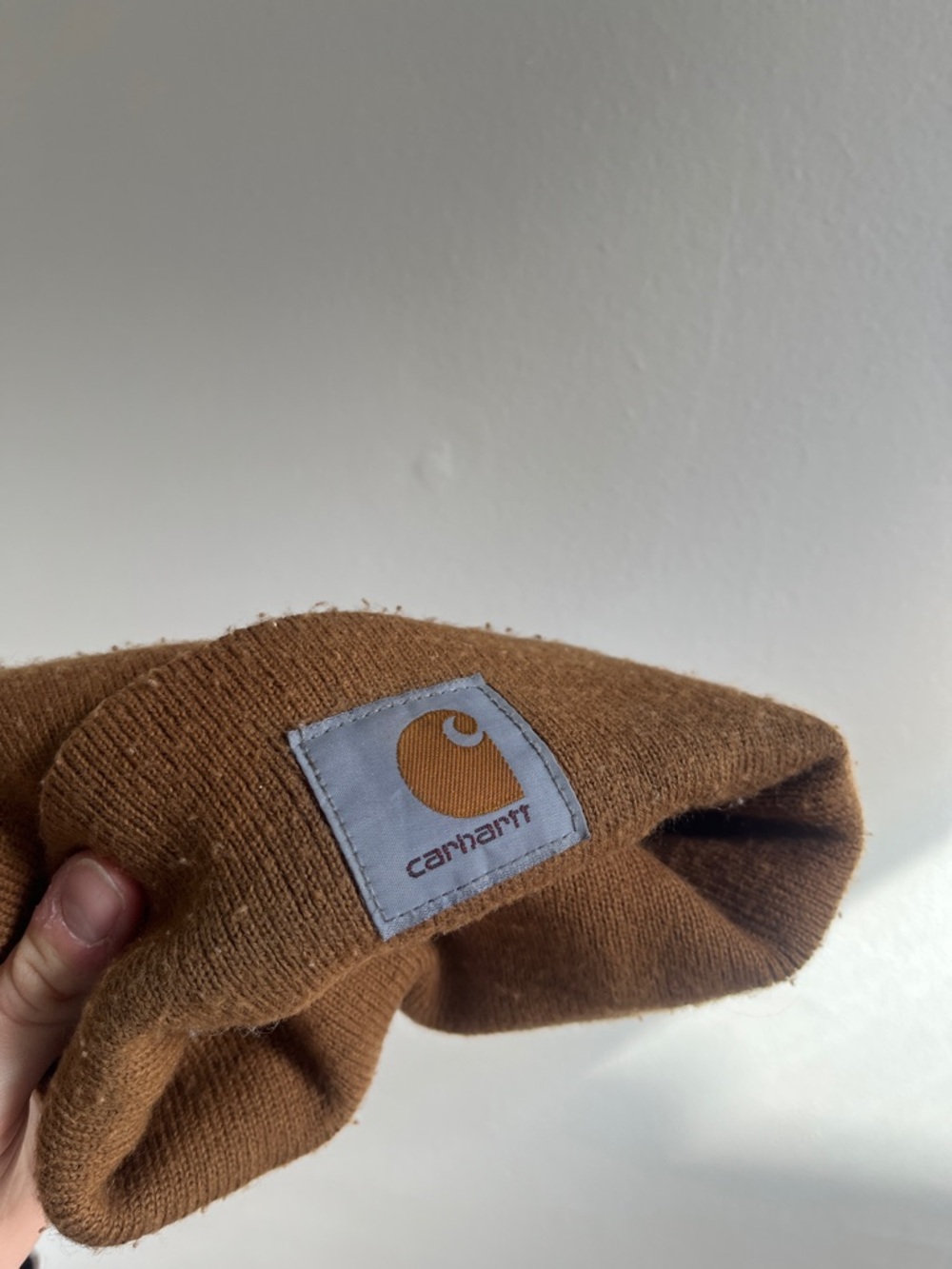 Carhartt Brown Cuffed Knit Beanie with Logo Patch - Picture 4 of 4